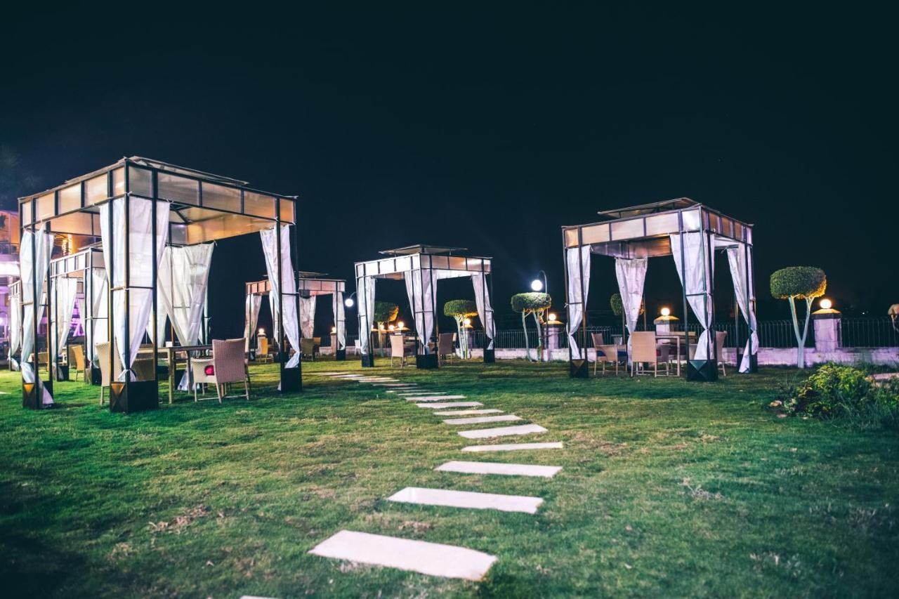 Jewel Maadi Cabins And Club Cairo Exterior photo